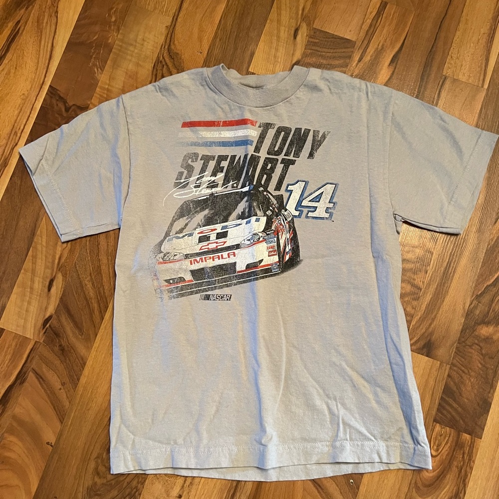 Vintage nascar Tony Stewart tee t shirt boys kids youth medium 
Great condition